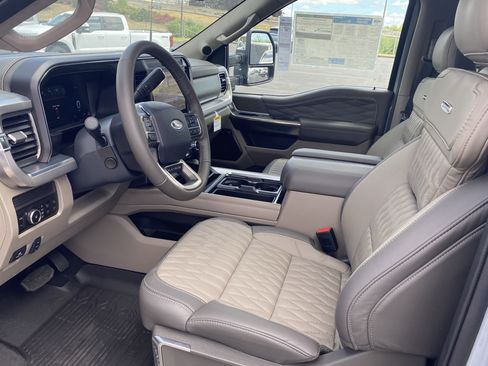 New 2025 Ford F350 Platinum w/ Platinum Plus Package image 7