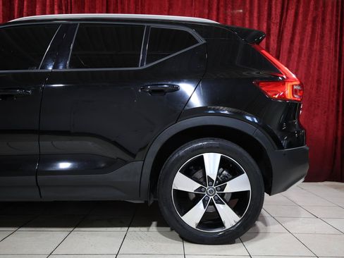 Used 2019 Volvo XC40 T5 Momentum AWD/4WD image 5