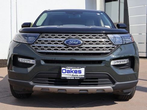 Used 2023 Ford Explorer Limited AWD/4WD image 3