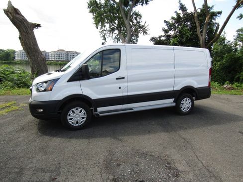 Used 2024 Ford Transit 250 Low Roof w/ Exterior Upgrade Package RWD image 3