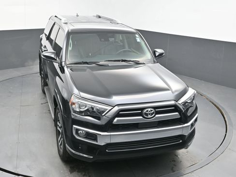 Used 2020 Toyota 4Runner Limited image 37
