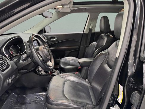 Used 2018 Jeep Compass Limited w/ Navigation Group image 27