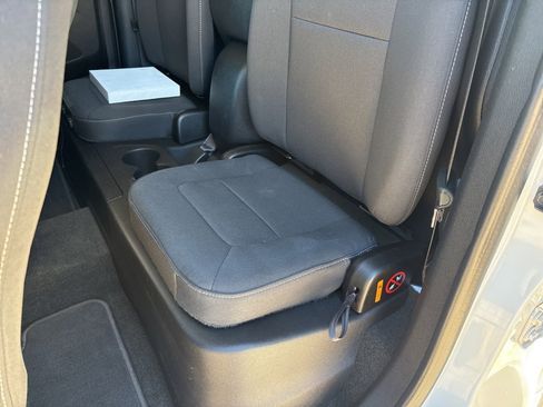 Used 2016 Chevrolet Colorado LT image 19