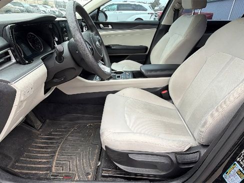 Used 2021 Kia K5 LXS image 13