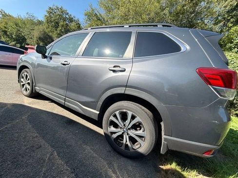 Used 2023 Subaru Forester Limited AWD/4WD image 8