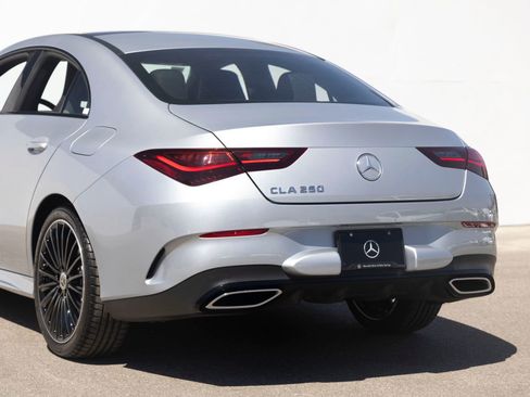 Used 2026 Mercedes-Benz CLA 250 image 8