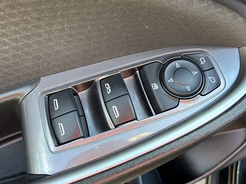 Used 2023 Chevrolet Malibu LT FWD image 17