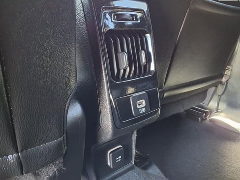 Used 2025 Jeep Compass Limited AWD/4WD image 24
