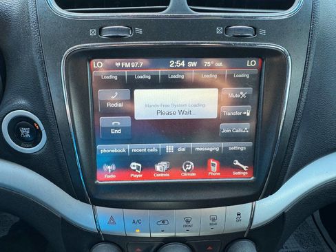 Used 2013 Dodge Journey SXT w/ Flexible Seating Group image 24