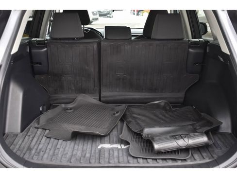 Used 2021 Toyota RAV4 XLE w/ Convenience Package image 22