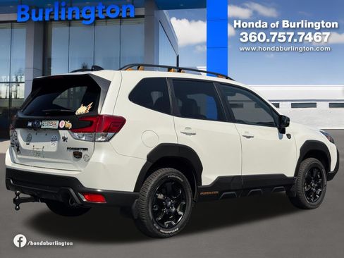 Used 2025 Subaru Forester Wilderness AWD/4WD image 6
