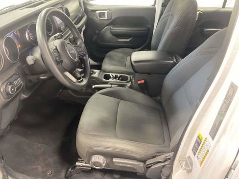 Used 2021 Jeep Wrangler Unlimited Sport image 9