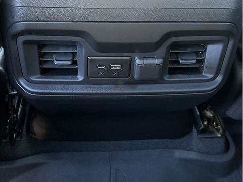 Used 2020 Chevrolet Silverado 1500 LT Trail Boss image 10