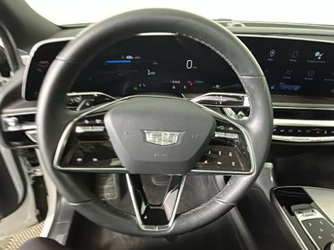 Used 2024 Cadillac Lyriq Tech AWD/4WD image 15