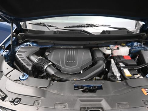 Used 2025 Chevrolet Traverse LT image 23