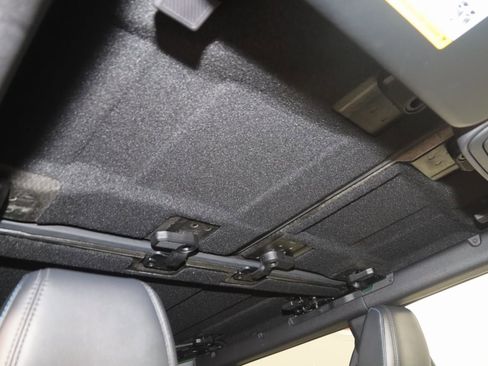 Used 2024 Ford Bronco Outer Banks image 11