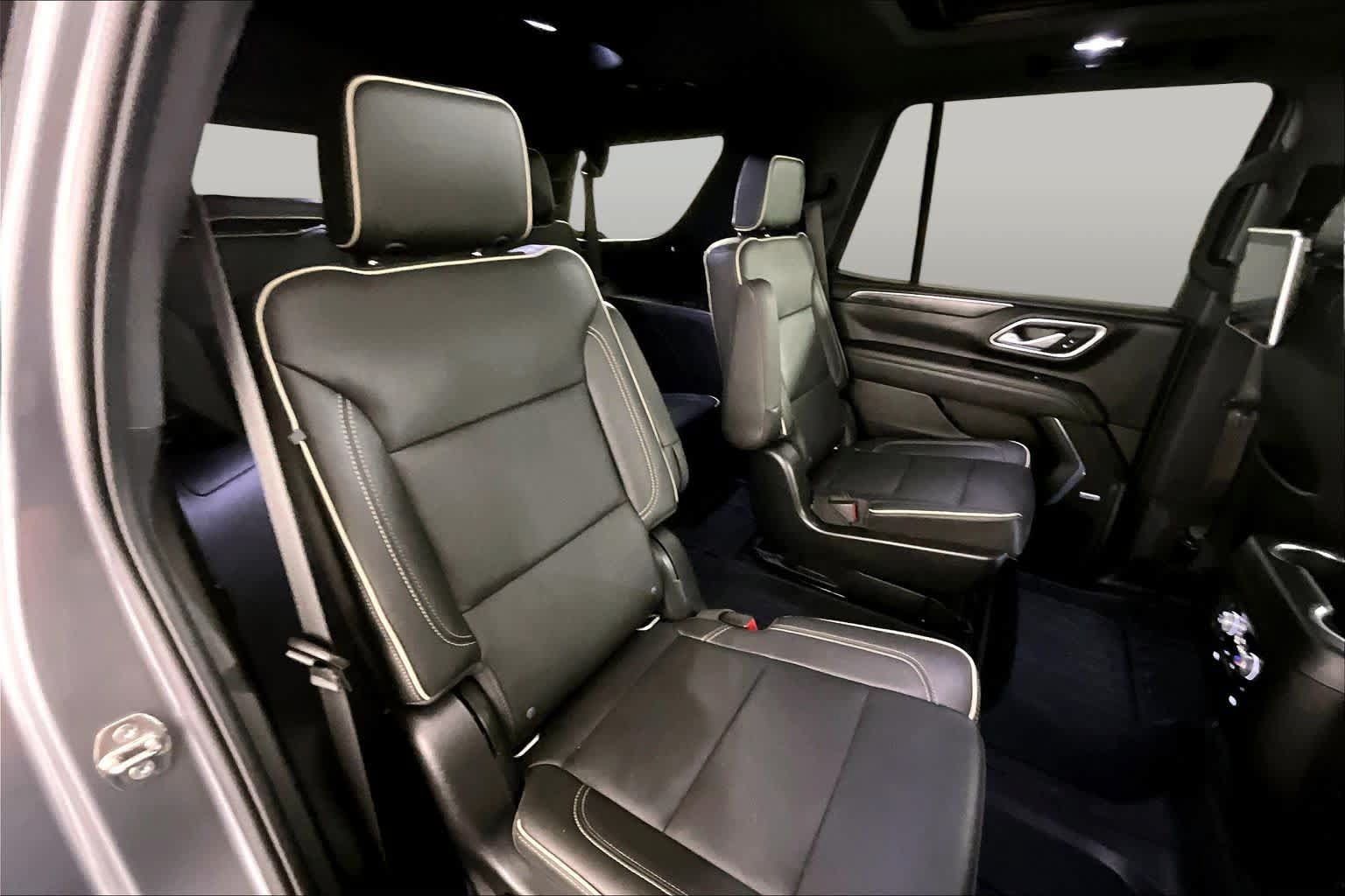 Used 2022 GMC Yukon SLT w/ SLT Premium Package RWD image 19