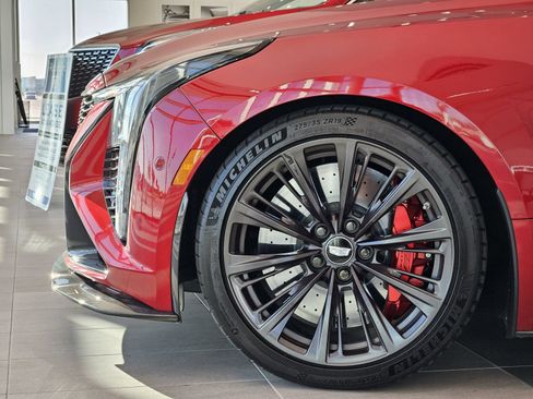 Certified 2025 Cadillac CT5 V Blackwing w/ Carbon Fiber 2 Package RWD image 10