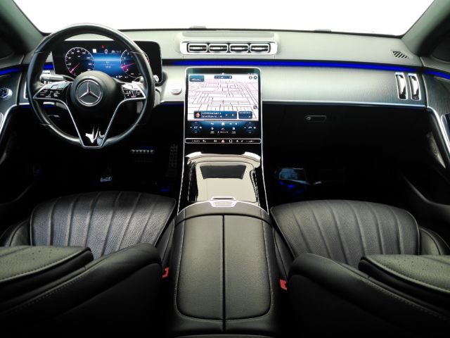 Used 2022 Mercedes-Benz S 500 4MATIC w/ AMG Line Package image 3