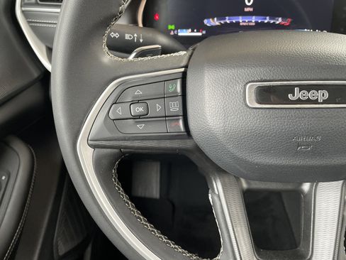 Used 2023 Jeep Grand Cherokee Laredo w/ MOPAR Finishing Package image 12