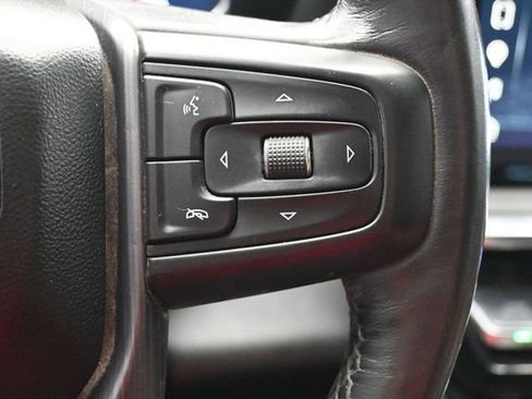 Used 2024 GMC Sierra 2500 Denali Ultimate AWD/4WD image 9