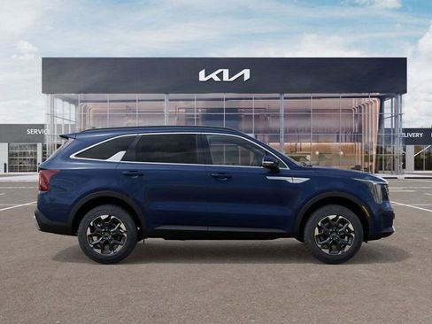 New 2026 Kia Sorento S w/ S Panoramic Sunroof Package image 7