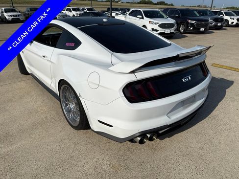 Used 2018 Ford Mustang GT Premium w/ GT Performance Package RWD image 7