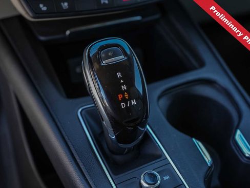 Used 2020 Cadillac XT4 Premium Luxury FWD image 16