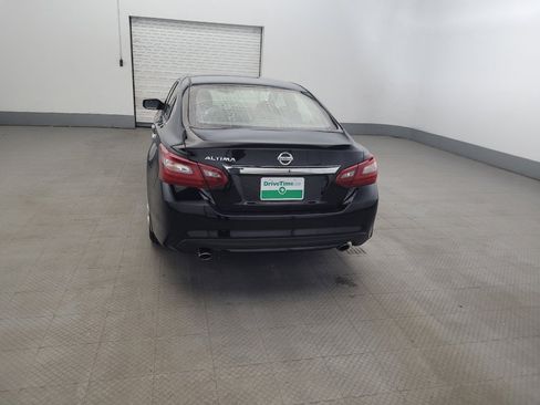 Used 2018 Nissan Altima 2.5 S w/ S Convenience Package FWD image 6