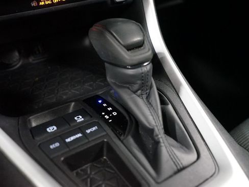 Used 2024 Toyota RAV4 LE image 21