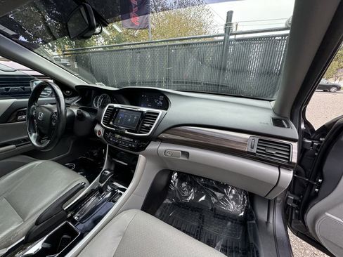 Used 2016 Honda Accord EX-L image 15