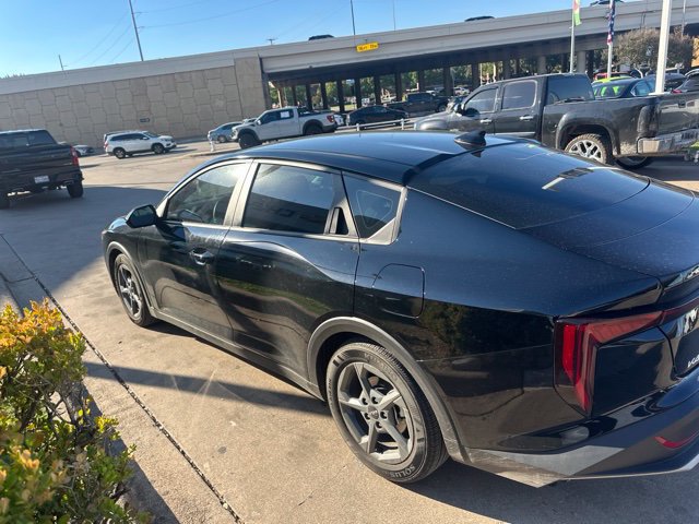Used 2025 Kia K4 FWD image 3