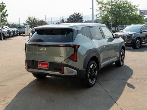 New 2027 Kia Seltos S AWD/4WD image 7
