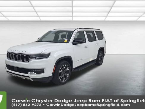 Certified 2024 Jeep Wagoneer Series III image 5