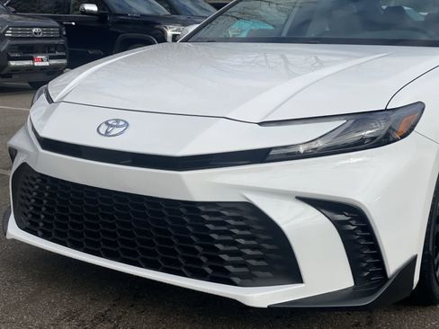 New 2026 Toyota Camry SE image 11