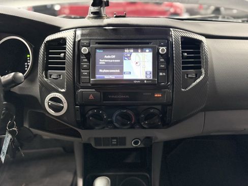 Used 2015 Toyota Tacoma 4x4 Double Cab image 16