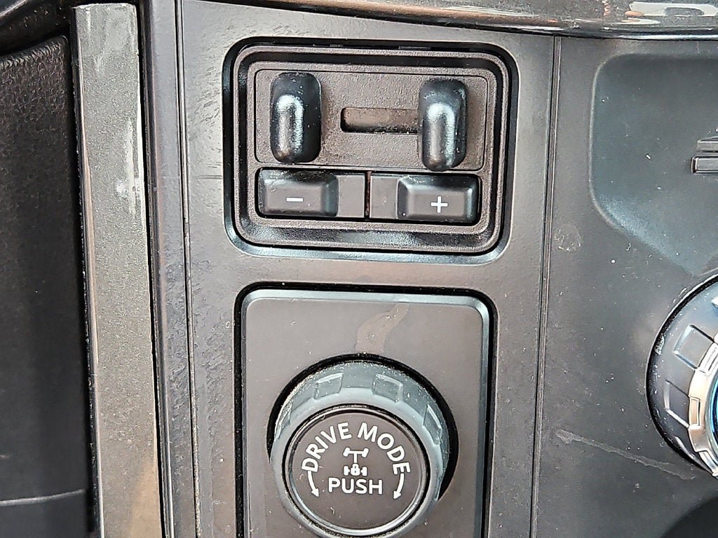 Used 2022 Ford F150 XLT w/ Equipment Group 302A High RWD image 25