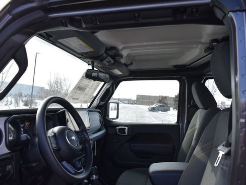 New 2026 Jeep Gladiator Sport AWD/4WD image 13
