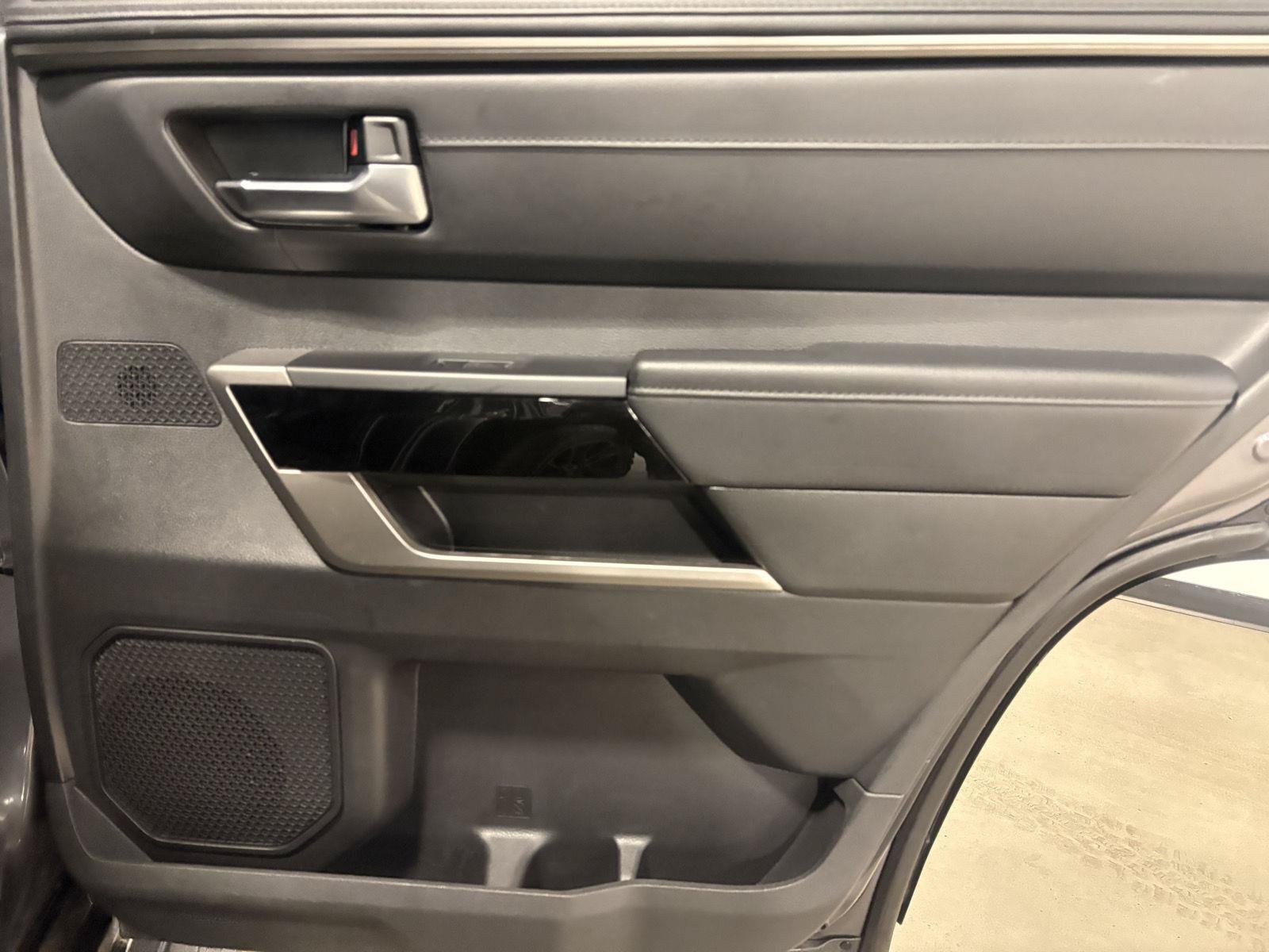 Used 2025 Toyota Sequoia 4WD image 52
