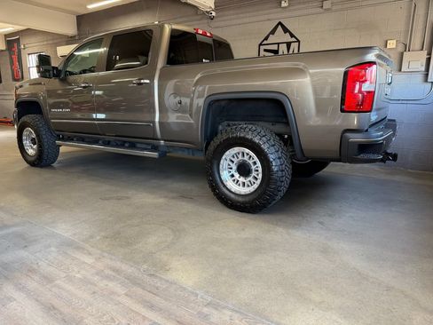 Used 2015 GMC Sierra 2500 Denali w/ Duramax Plus Package AWD/4WD image 2