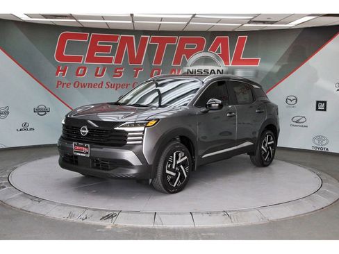 New 2026 Nissan Kicks SV w/ SV Premium Package FWD image 2