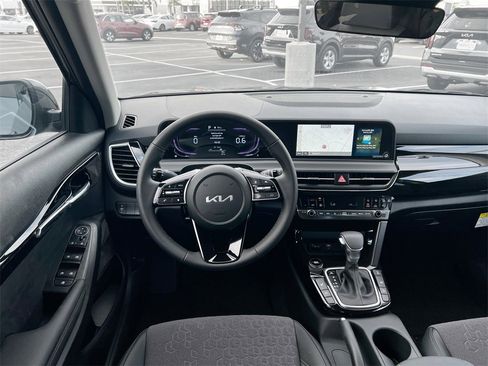 New 2026 Kia Seltos S image 15