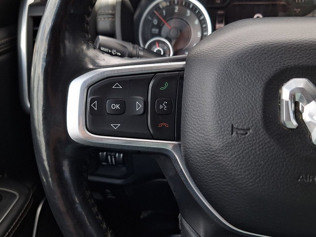 Used 2020 RAM 1500 Laramie AWD/4WD image 16