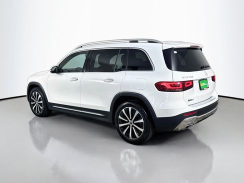 Used 2023 Mercedes-Benz GLB 250 4MATIC w/ Premium Package image 7