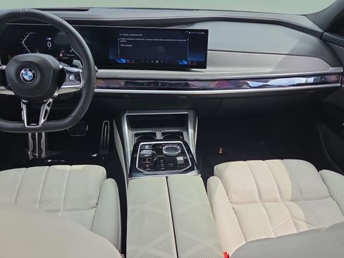 Used 2024 BMW 740i w/ Executive Package RWD image 12