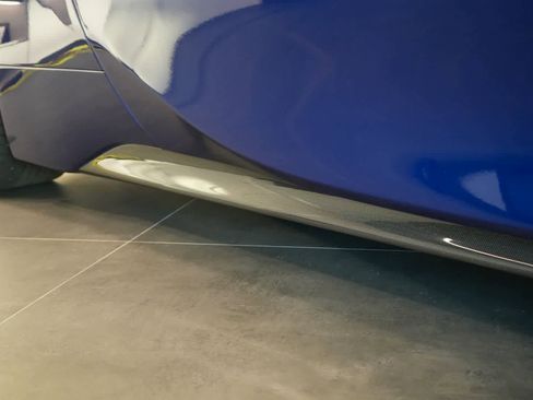 Used 2022 Ferrari SF90 Spider image 24