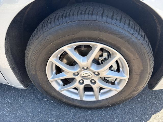 Used 2024 Chrysler Pacifica Touring-L FWD image 31