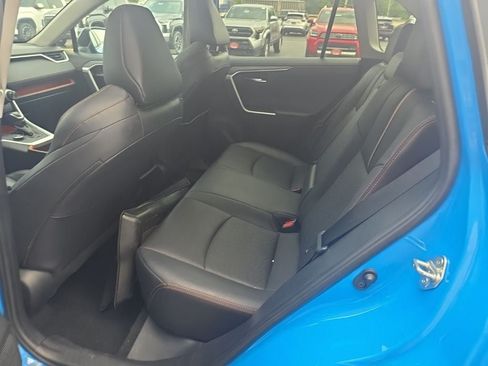 Used 2019 Toyota RAV4 Adventure AWD/4WD image 13