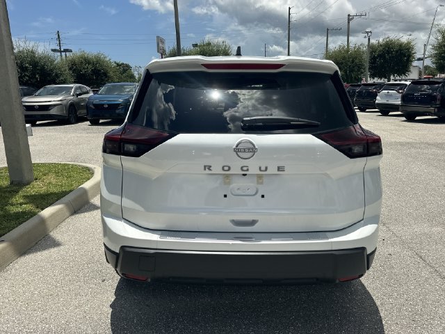 Used 2026 Nissan Rogue SV w/ Cold Weather Package FWD image 8