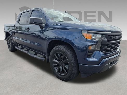 Used 2023 Chevrolet Silverado 1500 Custom AWD/4WD image 1